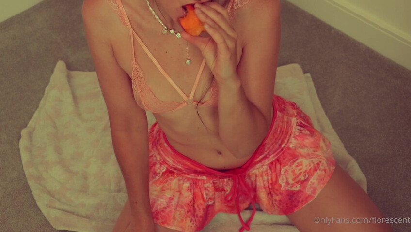 Florescent ASMR - 30 May 2025 - Eat My Peach Daddy - ASMR Sexual and Intimate Pussy Eating