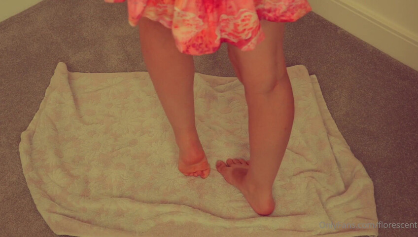 Florescent ASMR - 30 May 2025 - Eat My Peach Daddy - ASMR Sexual and Intimate Pussy Eating