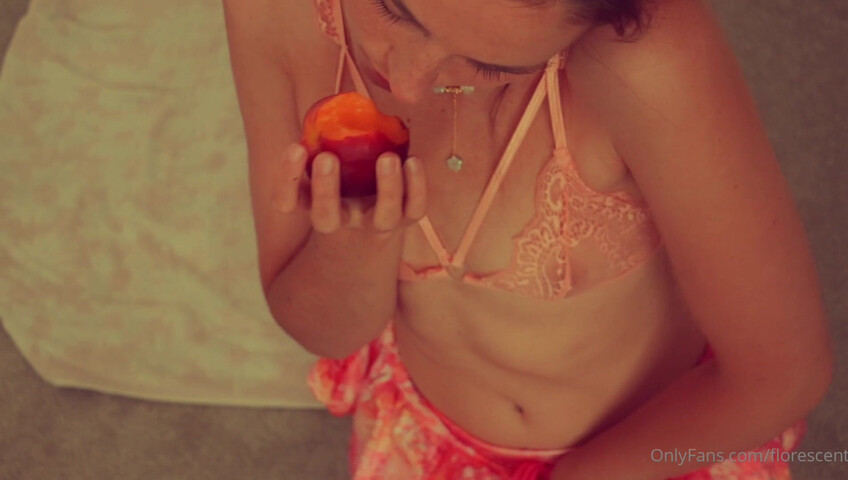 Florescent ASMR - 30 May 2025 - Eat My Peach Daddy - ASMR Sexual and Intimate Pussy Eating