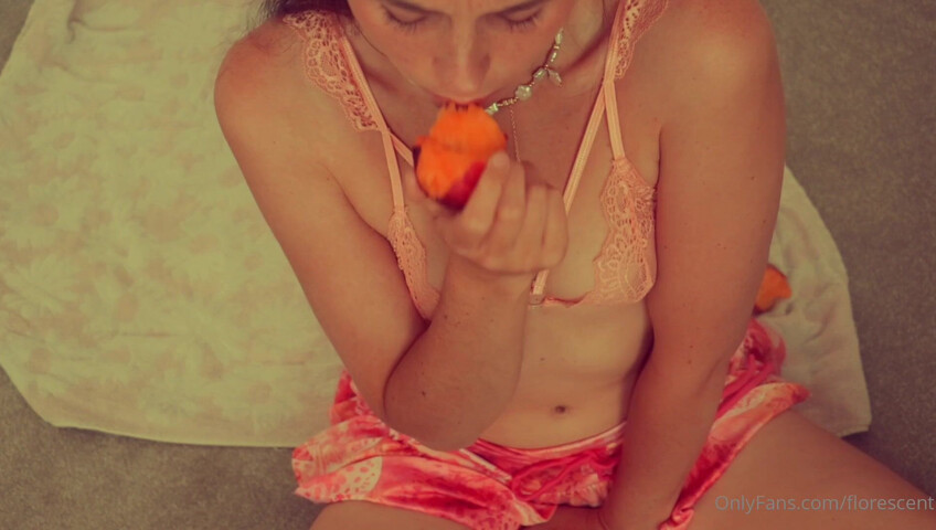 Florescent ASMR - 30 May 2025 - Eat My Peach Daddy - ASMR Sexual and Intimate Pussy Eating