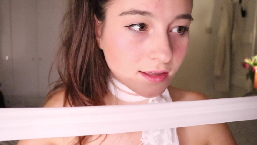 Florescent ASMR - Making out and kissing lf