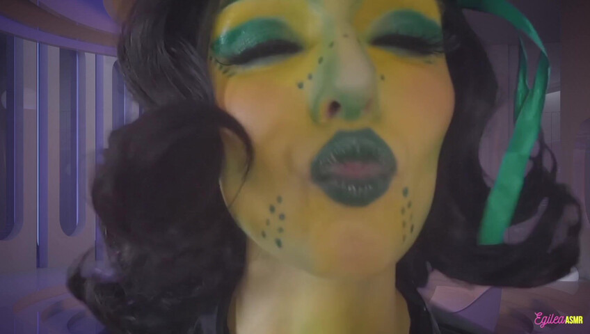 Egilea ASMR - Alien Waifu Kisses