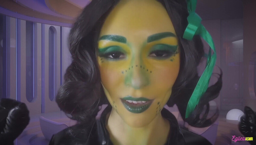 Egilea ASMR - Alien Waifu Kisses