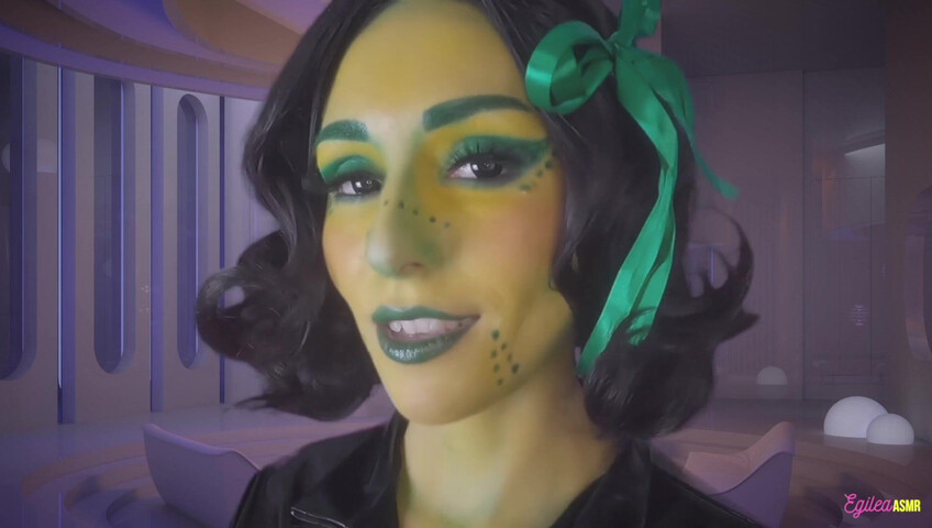 Egilea ASMR - Alien Waifu Kisses