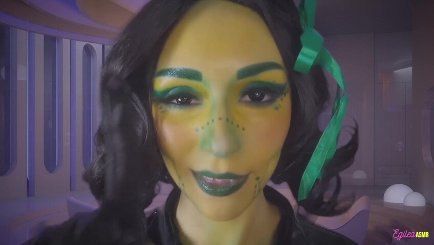 Egilea ASMR - Alien Waifu Kisses