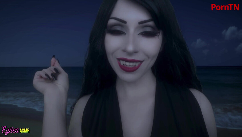 Egilea ASMR - [EXCLUSIVE VIDEO] You Brought Your Vampire Girlfriend to the Beach!