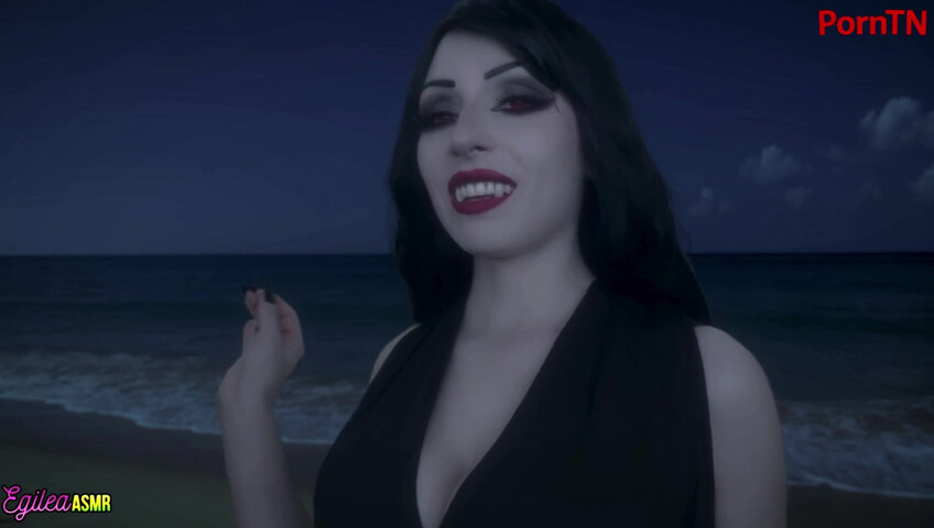 Egilea ASMR - [EXCLUSIVE VIDEO] You Brought Your Vampire Girlfriend to the Beach!