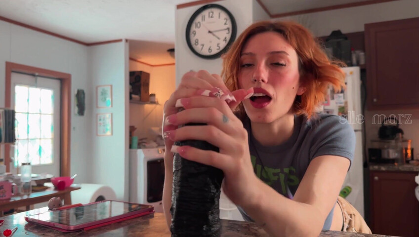 Elle Marz - BBC WORSHIP