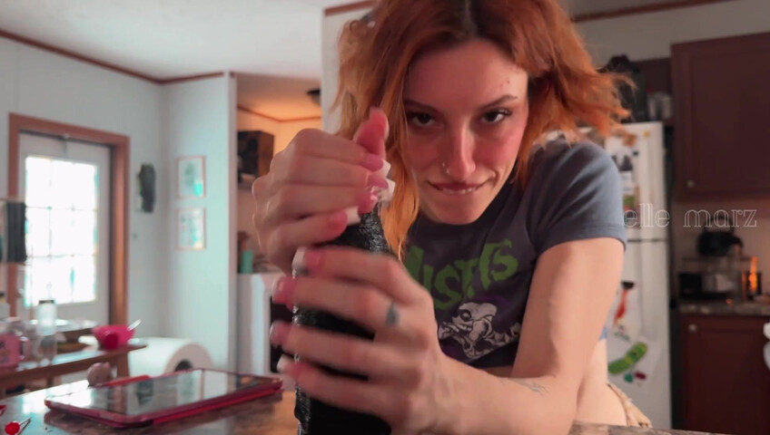 Elle Marz - BBC WORSHIP