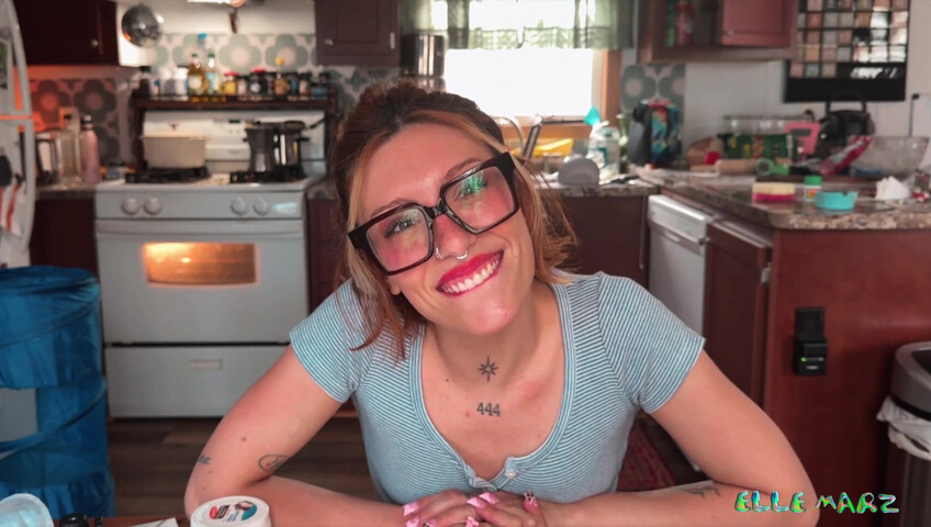 Elle Marz - Stranger Breeds Me