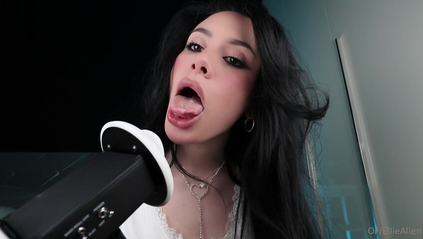 Ellie Alien ASMR - 15 June 2024 - Very Hot Sensual Ear Licking