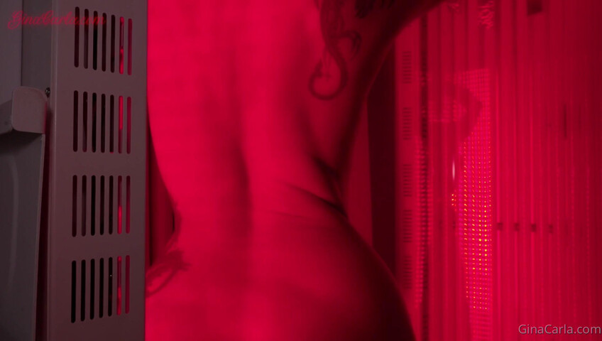 Gina Carla - 23 November 2024 - Red Light Panel ASMR