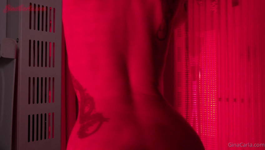 Gina Carla - 23 November 2024 - Red Light Panel ASMR