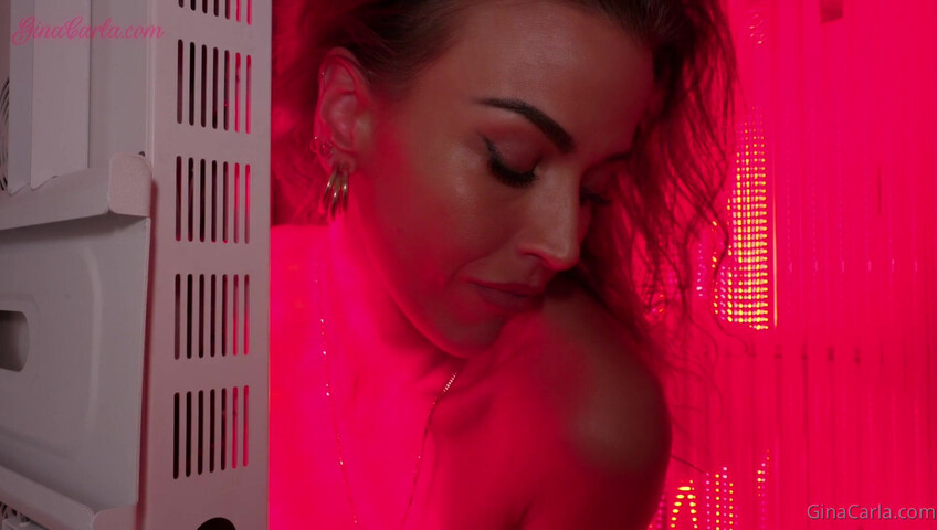Gina Carla - 23 November 2024 - Red Light Panel ASMR