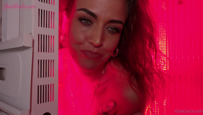 Gina Carla - 23 November 2024 - Red Light Panel ASMR