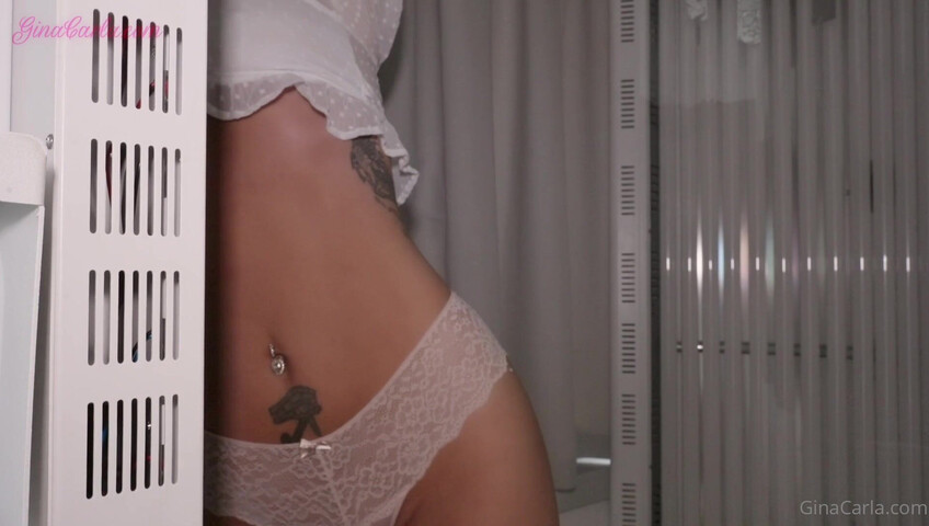 Gina Carla - 23 November 2024 - Red Light Panel ASMR