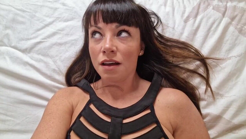 Yourgirlnextdoor1 – The Start Of Something Special With Step-Mommy