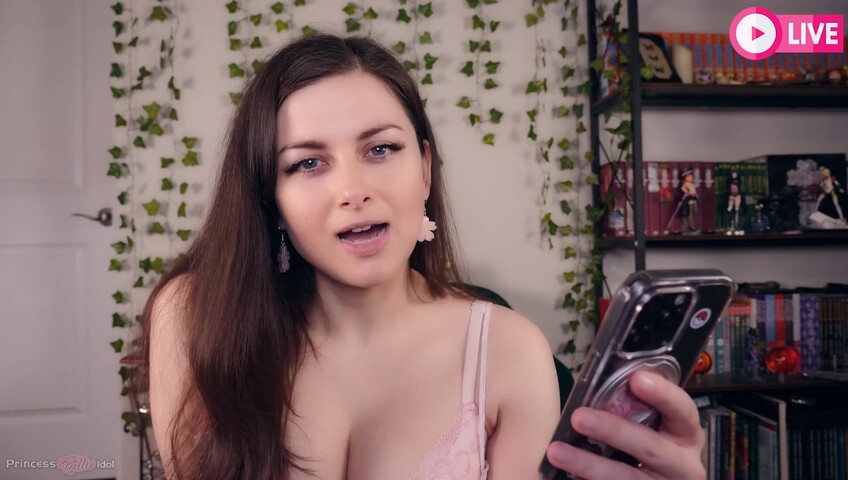 Ellie Idol - Fashion Content Creator Accidental Live Stream Masturbation