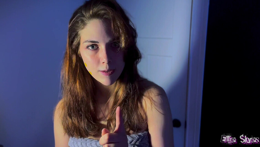 Ellie Skyes - I Thought My Mom Got Rid Of You