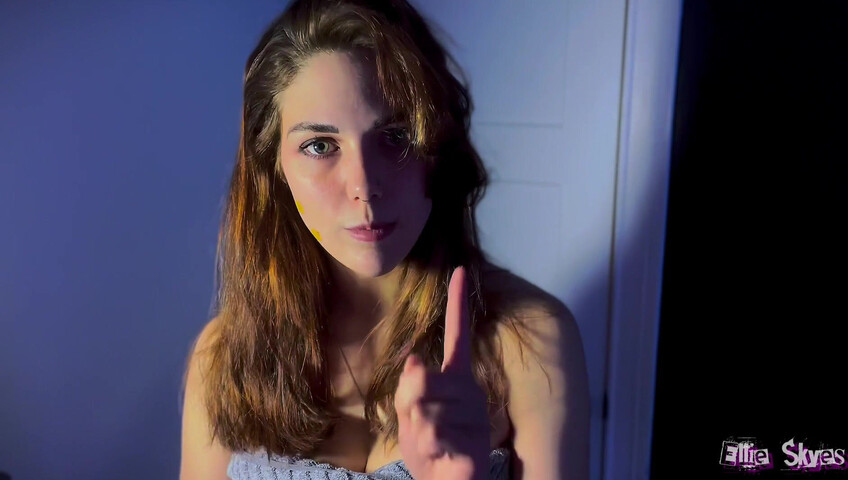 Ellie Skyes - I Thought My Mom Got Rid Of You