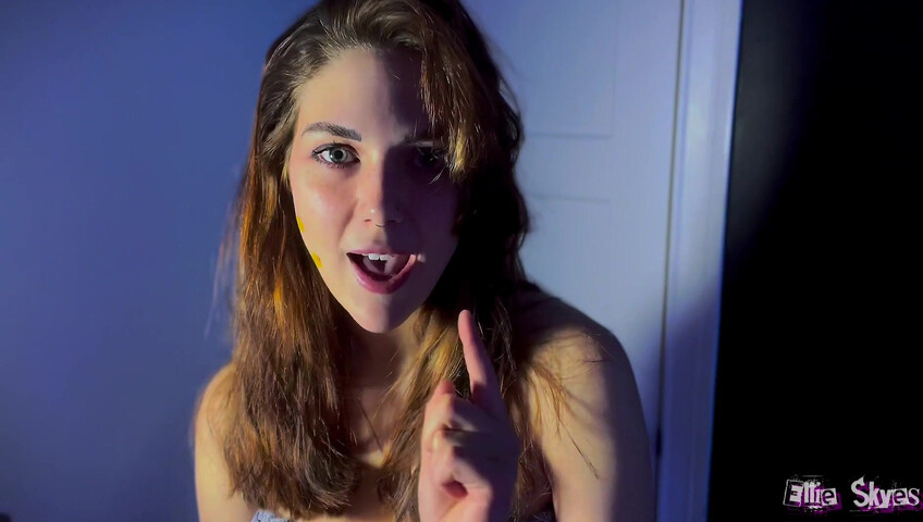 Ellie Skyes - I Thought My Mom Got Rid Of You