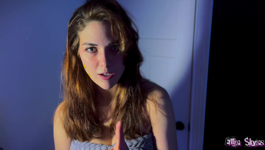 Ellie Skyes - I Thought My Mom Got Rid Of You