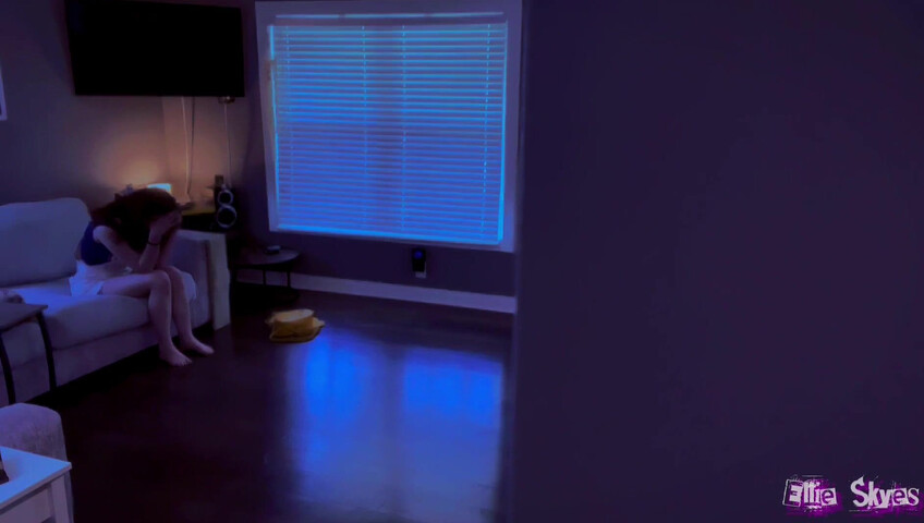 Ellie Skyes - Joi Top