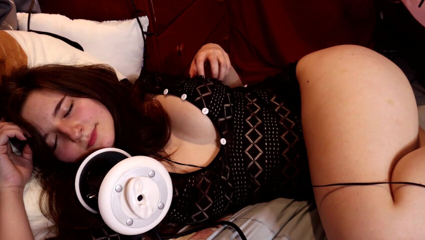 Aftyn Rose ASMR - cuddly lingerie try-on