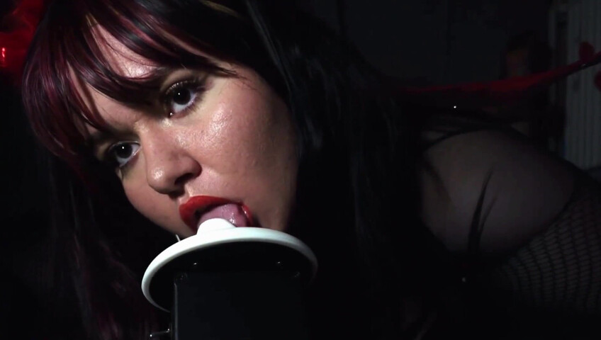 EmmaTASMR - Distracted - Sensitive Mouth Sounds