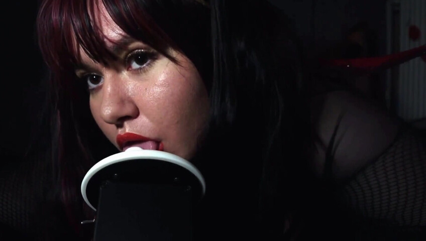 EmmaTASMR - Distracted - Sensitive Mouth Sounds