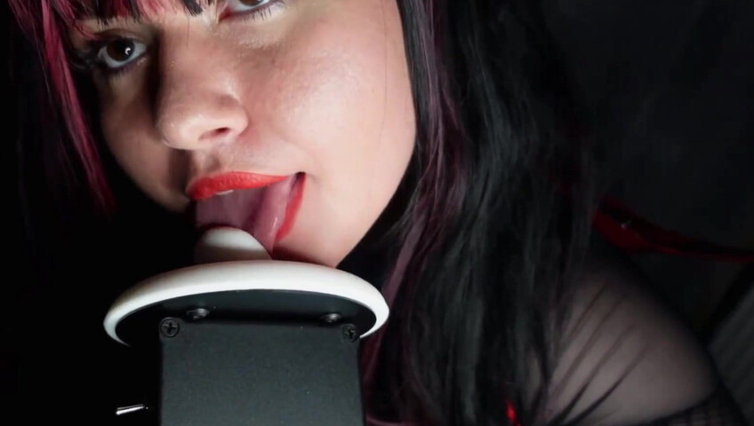 EmmaTASMR - Distracted - Sensitive Mouth Sounds