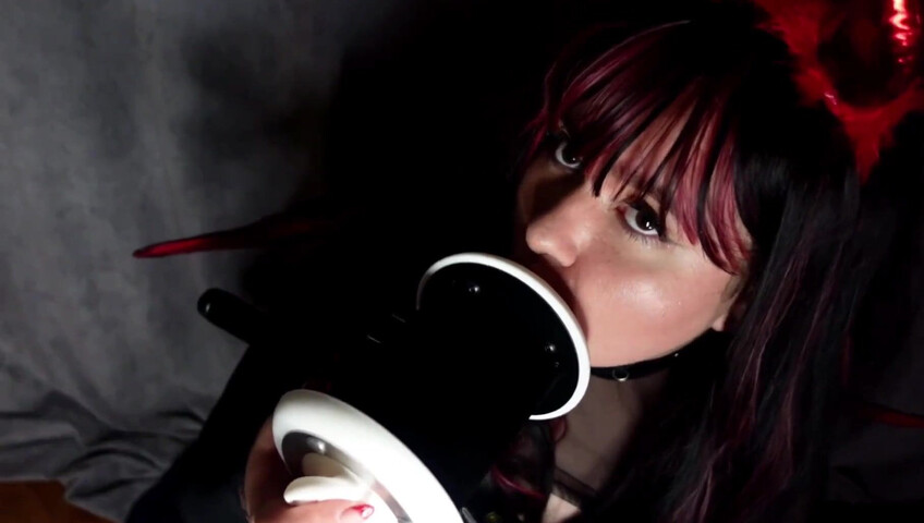 EmmaTASMR - Distracted - Sensitive Mouth Sounds