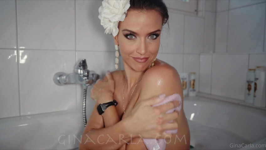 Gina Carla - 18 August 2021 - Exclusive Bath Time