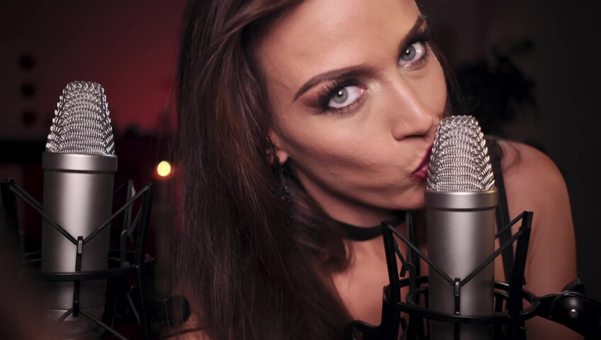 Gina Carla ASMR - Exclusive Close Up Kisses - 22 September 2020