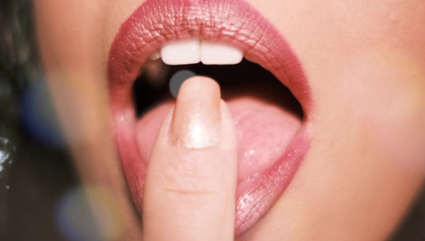 Gina Carla ASMR - Extreme Close Up - Premium Exclusive