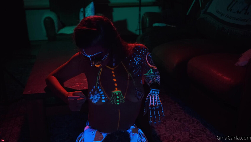 Gina Carla ASMR - Neon boobs­ Premium Exclusive 19 September 2020