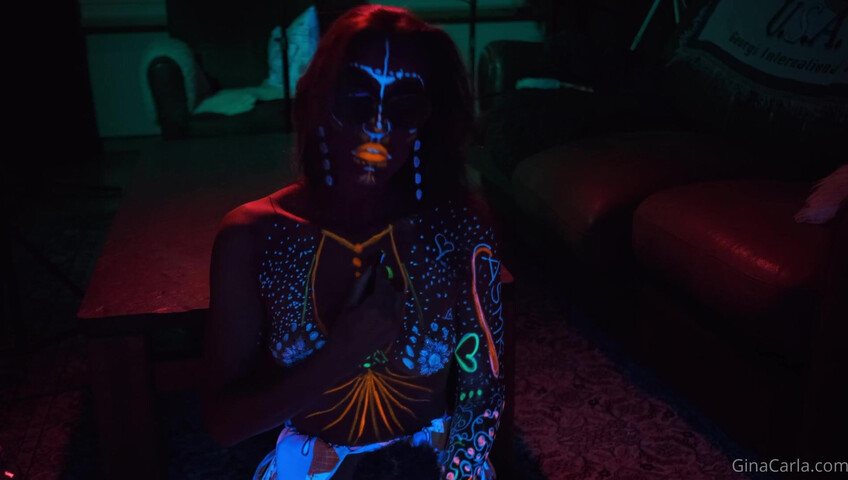 Gina Carla ASMR - Neon boobs­ Premium Exclusive 19 September 2020