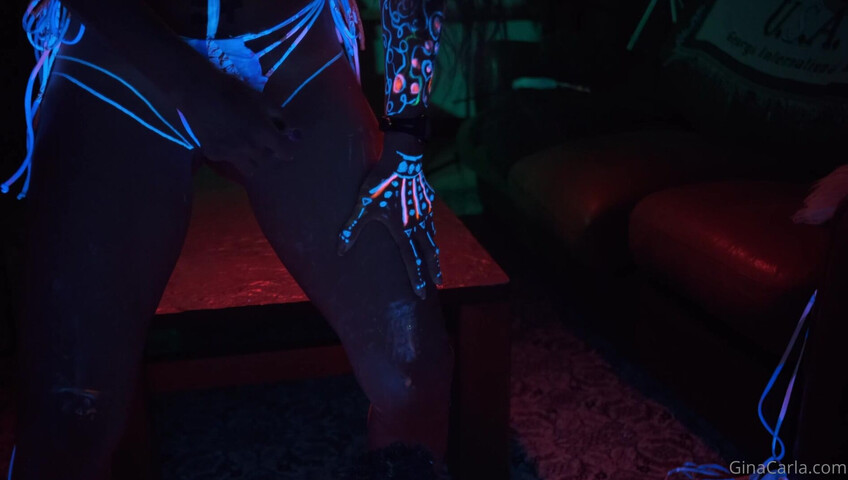 Gina Carla ASMR - Neon boobs­ Premium Exclusive 19 September 2020