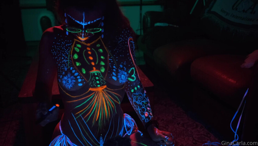 Gina Carla ASMR - Neon boobs­ Premium Exclusive 19 September 2020