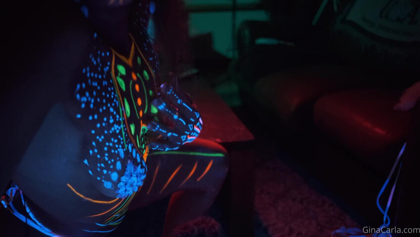 Gina Carla ASMR - Neon boobs­ Premium Exclusive 19 September 2020