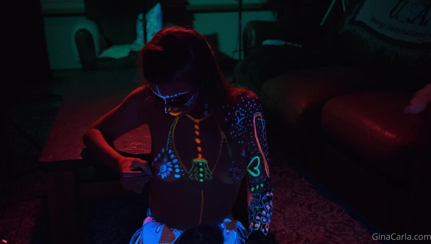 Gina Carla ASMR - Neon boobs­ Premium Exclusive 19 September 2020