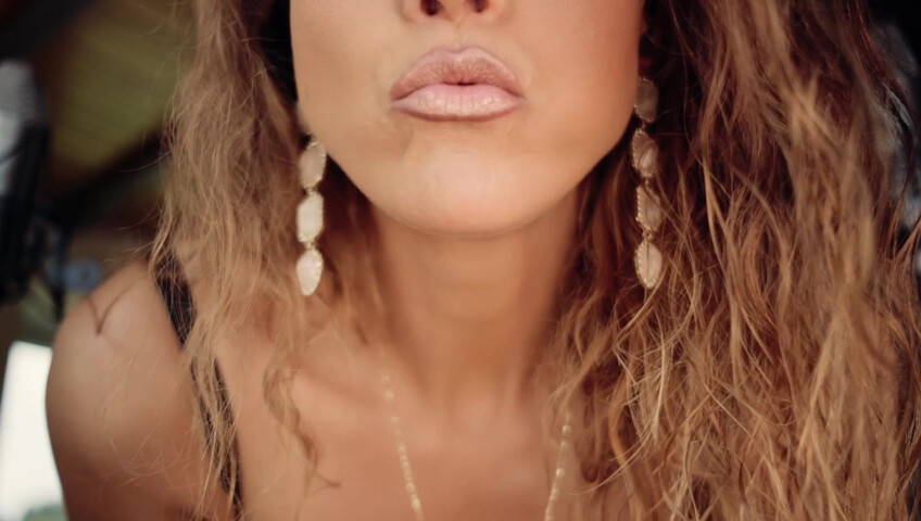 Gina Carla ASMR - Not Banana but Carrot! 28 July 2020