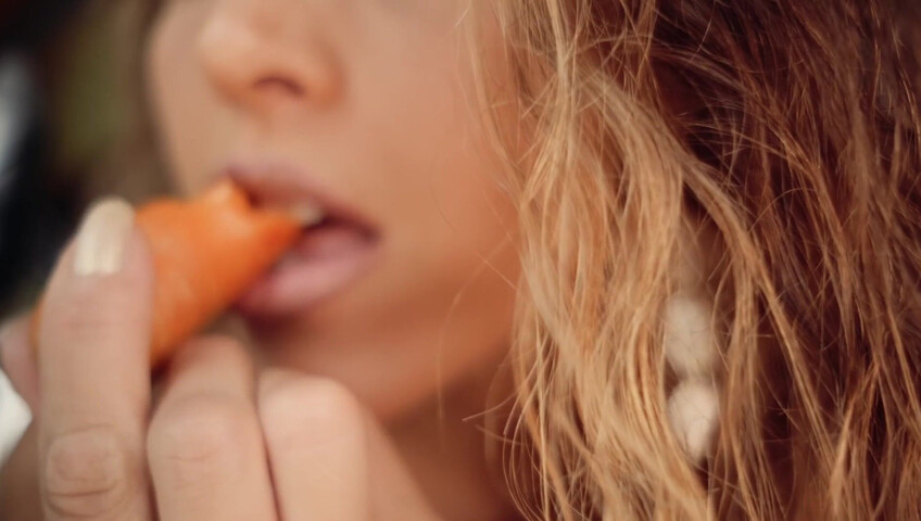 Gina Carla ASMR - Not Banana but Carrot! 28 July 2020