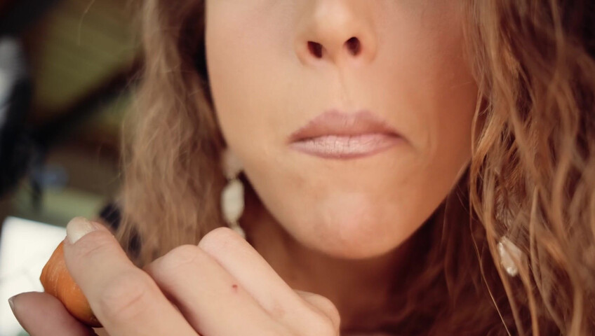 Gina Carla ASMR - Not Banana but Carrot! 28 July 2020