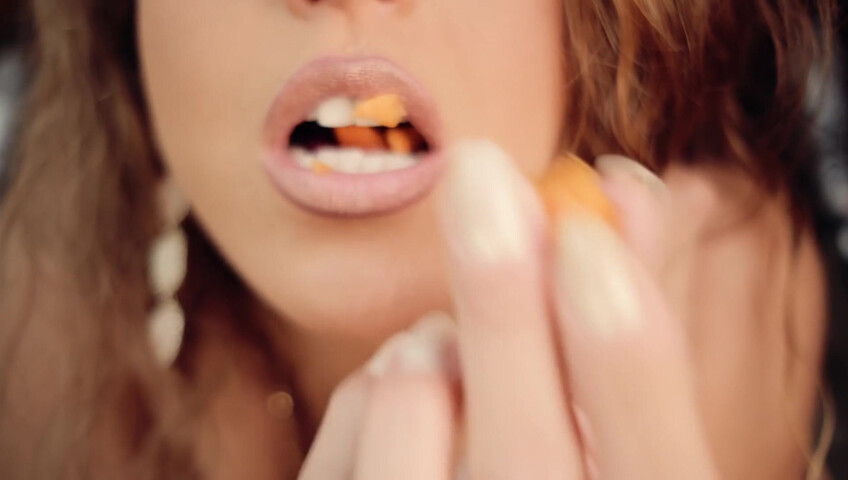 Gina Carla ASMR - Not Banana but Carrot! 28 July 2020