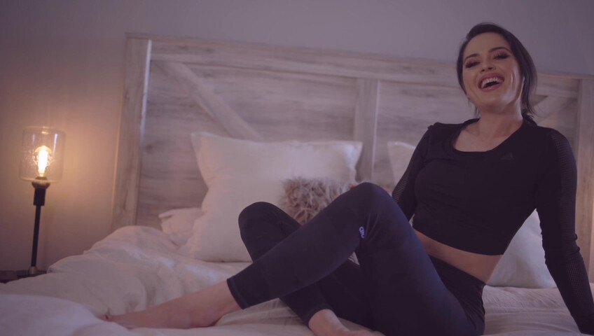 Goddess Alessa - Eat it for StepMommy