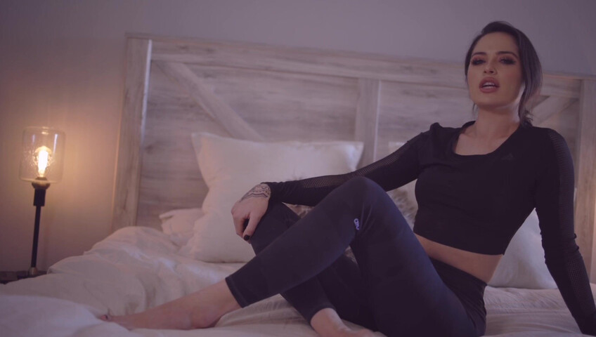 Goddess Alessa - Eat it for StepMommy