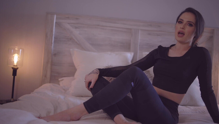 Goddess Alessa - Eat it for StepMommy