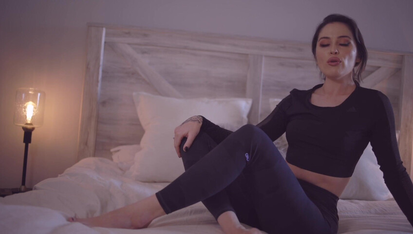 Goddess Alessa - Eat it for StepMommy