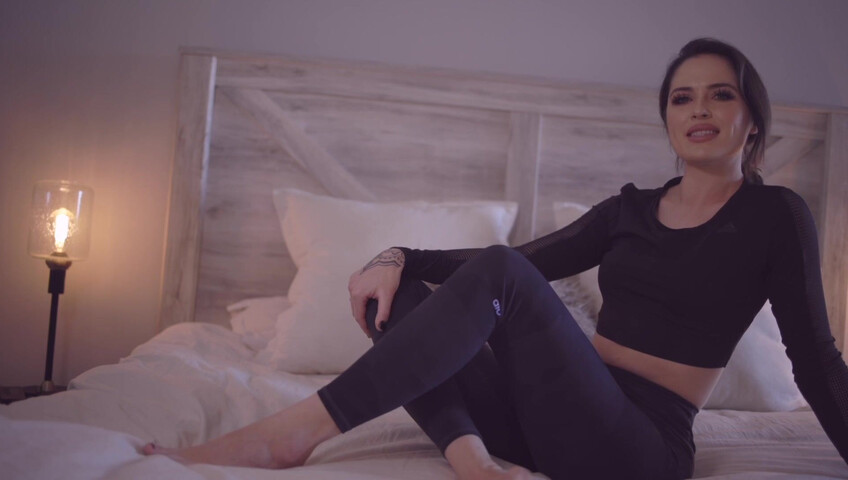 Goddess Alessa - Eat it for StepMommy